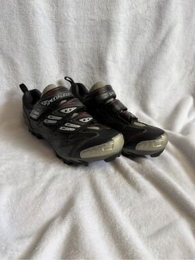 Specialized 2 Bolt Cycling Shoes Size 38 Men’s Size 5 Women’s 7.5